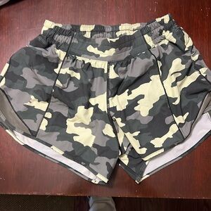 Lululemon size 8 tall